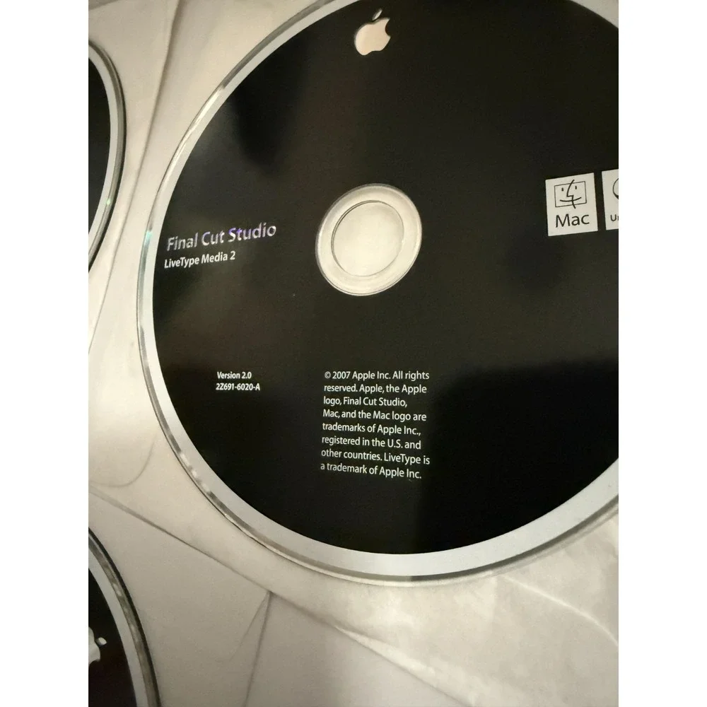 Apple - Final Cut Studio Audio Livetype 2.0 DVD Pro Content Discs Year 2007